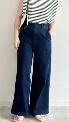 UNIQLO ワイドトラウザージーンズ　ネイビー　L