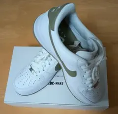 Item thumbnail for item e6200e09-5cab-400e-9c63-fe4c5b0a2779