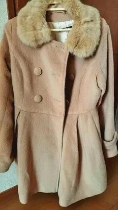 美品イング【INGNI】ラビットファー付きコートM