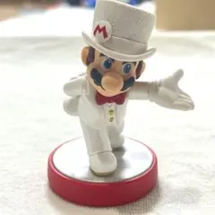 【美品】 amiibo マリオ【ウェディング】（スーパーマリオ） フィギュア