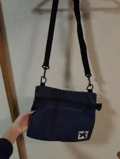 Item thumbnail for item 7e6cc76b-02f7-4ce3-a2fe-398f25e2dc7f