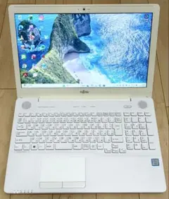 富士通 ノートPC クワッドコアCorei7 500GB 新品SSD オフィス