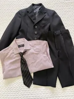 子供用フォーマルスーツセット（黒）　120 ４点セット