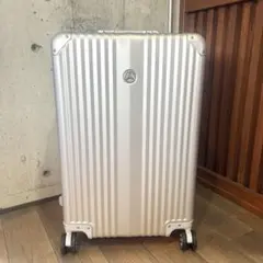 【新品未使用】メルセデス・ベンツ シルバーキャリーケースのサムネイル