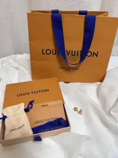 【美品】LOUIS VUITTON フラワーモチーフ ピアス