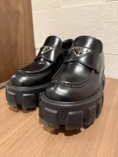 【T.m】PRADA プラダ モノリス ブラッシュドレザー ローファー 関税負担なし☆プラダ モノリス ブラッシュドレザー ローファー (PRADA