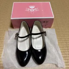 【美品】黒いストラップ付きフォーマルシューズ　23.5cm ヒール3cm