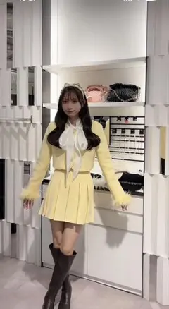 Item thumbnail for item d78d04da-1b13-4bf5-b964-7e0ce0d3c30d