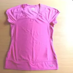 Nike Dri-FIT ピンク Tシャツ Sサイズ