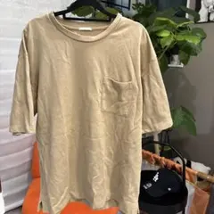 GU ポケット付き Tシャツ ベージュのサムネイル