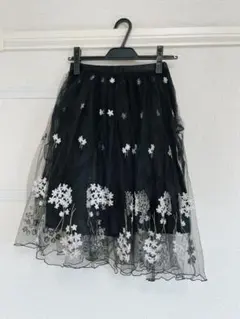 noelaシフォンスカート