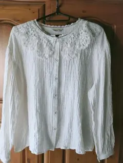 お値下げSamansa Mos2 ★白 ロマンチック★レース襟シャツ★ Fサイズ