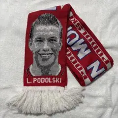 ポドルスキ　マフラー