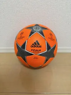フィナーレ 11/12シーズン 荒天用 公式試合球のサムネイル