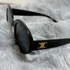 ブラック サングラス CELINE セリーヌ好きの方 トリオンフ 海外セレブ