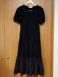 ロングワンピース ワンピース 半袖 M 黒 フリル