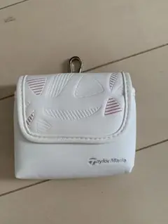 テーラーメイド　ゴルフボールポーチ