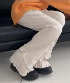 【未使用】定価3990円 レディース フリルフレアパンツ アイボリー