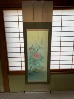 【掛け軸】バラの絵柄　上品なインテリアに!　木箱入り