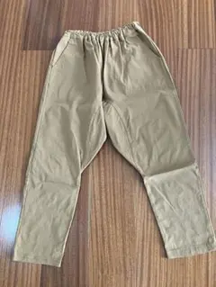 オフィシャルチーム　キャメル色ロングパンツ　140cm