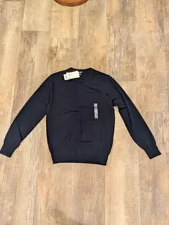 ユニクロ　メリノクルーネックセーター