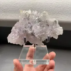 白夢の神殿片｜マダガスカル産 水晶 クラスター (208g／台座つき