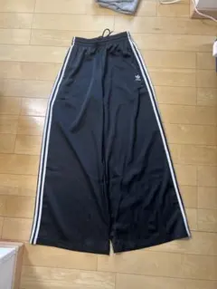 adidas チャイナ スカート　China Skirt トラックパンツ adidas チャイナ スカート China Skirt トラックパンツ - メルカリ
