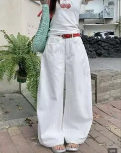 ホワイト カジュアルパンツ