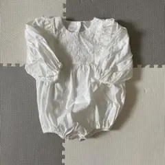 ホワイト刺繍フリルロンパース　80cm