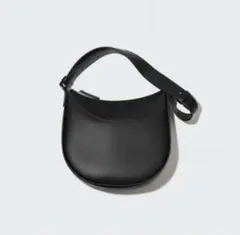 美品 ユニクロ レザータッチワンハンドルバッグ ブラック