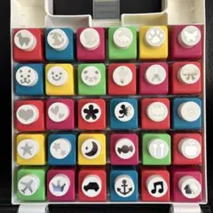 美品 CARL ミニクラフトパンチセット（30個入り） おまけ付き 日本の美を、ひと押し～ 訪日観光客向けのミニクラフトパンチセットを