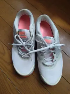 Nike トレーニングスニーカー ホワイト、ピンク