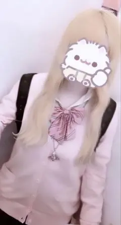 制服ピンクカーディガン