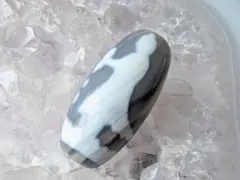 玉髄　水蓮花宝瓶天珠　5-27 玉髄 水蓮花宝瓶天珠 5-27 - メルカリ