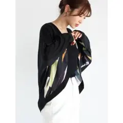 ★ヤマダヤ　ヴァン　Vin　アートプリントドルマンカーディガン　新品未使用★のサムネイル