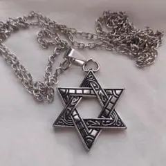 星形ネックレス