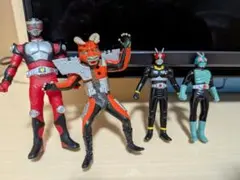 仮面ライダーとその怪獣