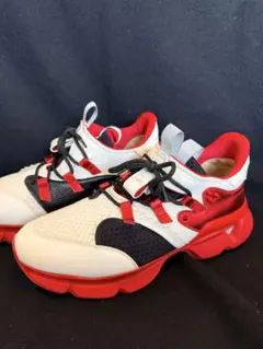 2026年最新】Christian Louboutin red runnerの人気アイテム - メルカリ
