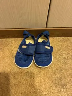 ベビーサンダル 青 IFME