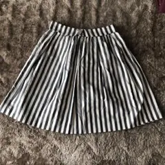 【新品】組曲ストライプスカート　美品フレアスカート