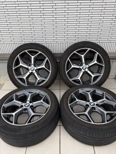 BMW 純正 18インチ タイヤ・ホイール 4本セットのサムネイル