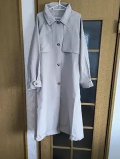 CIassiCIEIfベージュ ロングコート ベルト次