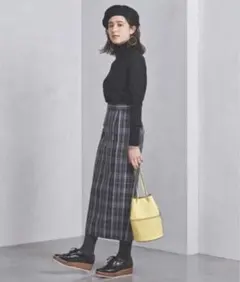ユナイテッドアローズ　チェック柄タイトスカート（スリット入り）