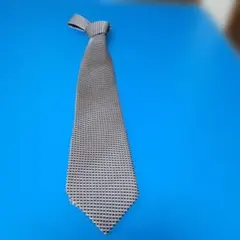 グレーと白のチェック柄 細身ネクタイ、絹100%