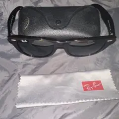 Ray-Ban Wayfarer サングラス ケース付き
