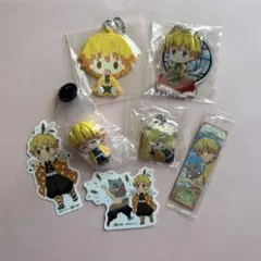 鬼滅の刃　我妻善逸　キーホルダー＆シールセット