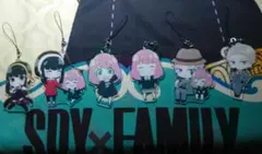 スパイファミリー　アクリルキーホルダー　ストラップ　アーニャ　ロイド　ヨル