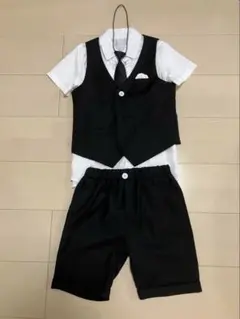 フォーマル 130cm 黒ベスト 白シャツ