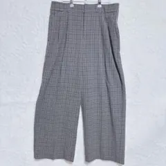 ジーユー　グレー系チェックワイドパンツ　XXL 大きめサイズカジュアルレーヨン混