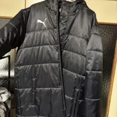 Puma ブラック ダウンジャケット フード付き